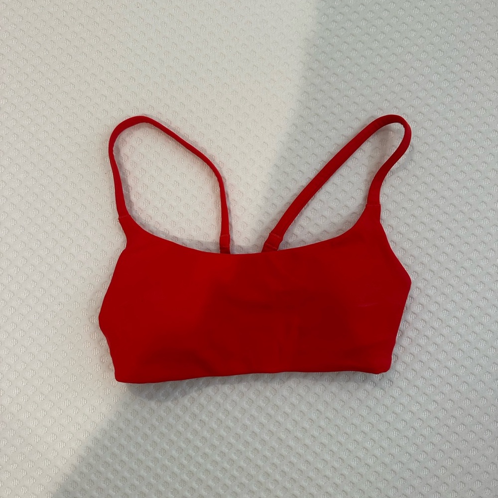 Lululemon Wunder Train Strappy Racer Bra Light Support.